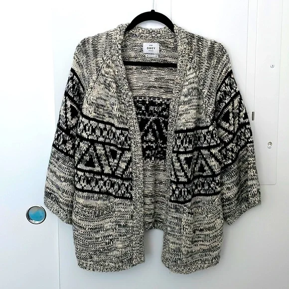 Obey - Picture 1 of 3